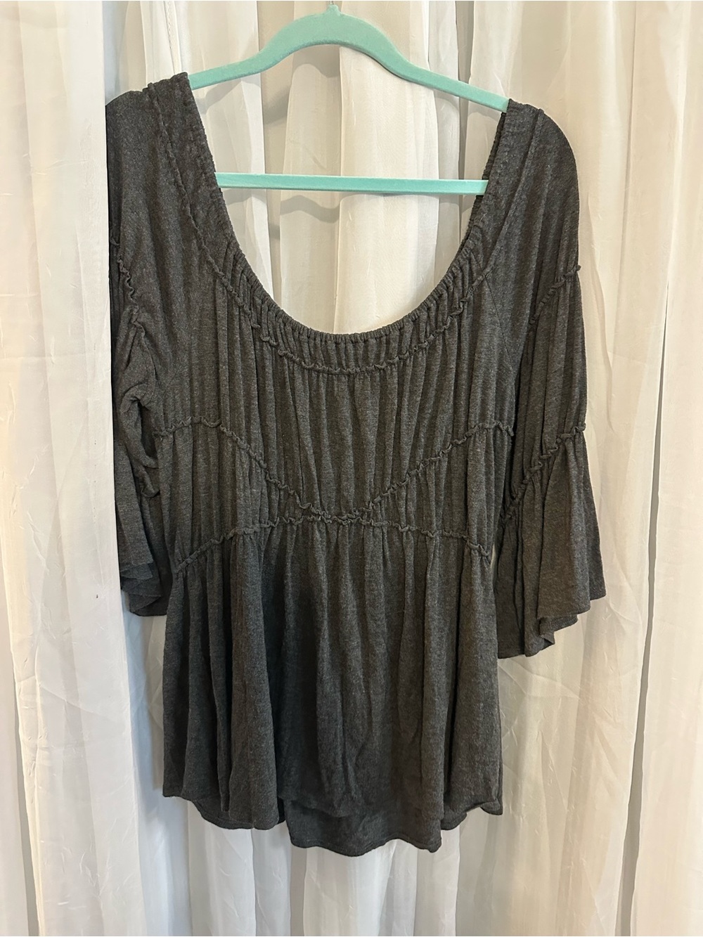 Sophie Max Women's Dark Gray Scoop Neck Peasant Top